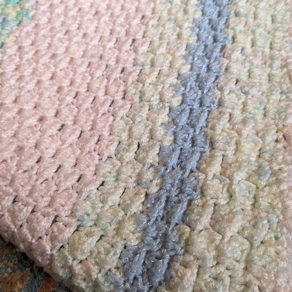 Vintage Handmade Pastel Shimmer Stripe Crochet Afghan Large Blanket Throw OS - Picture 6 of 6